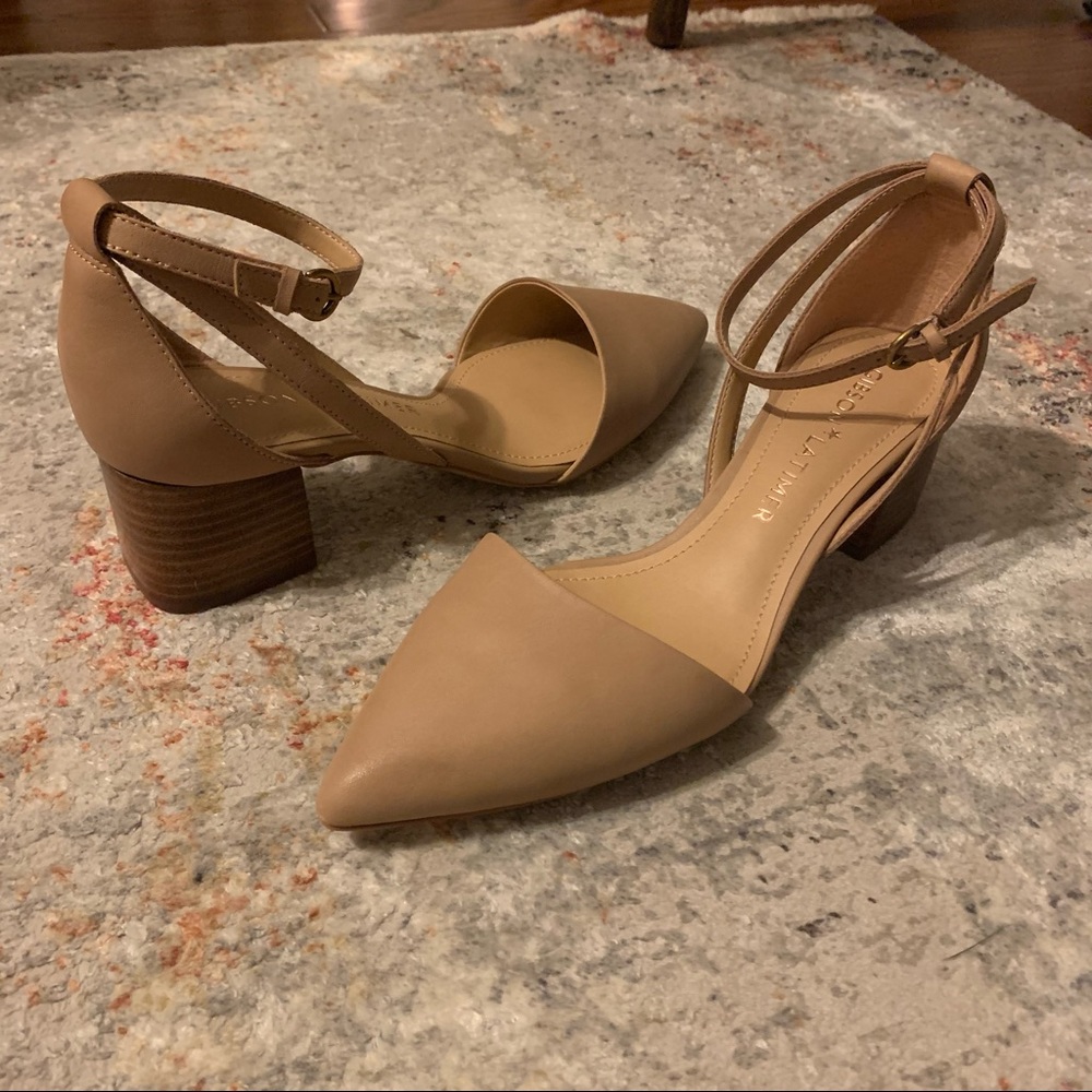 Nude Gibson Latimer Heels